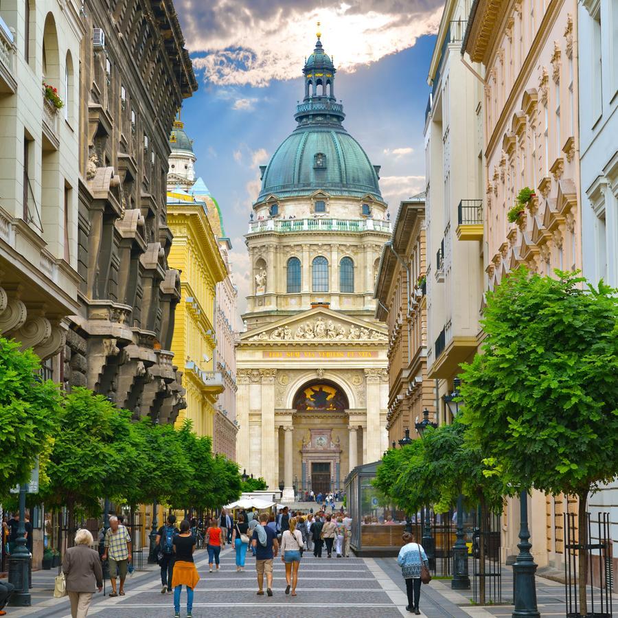 Convenience & Chic By The Basilica Apartment Budapest Exterior photo